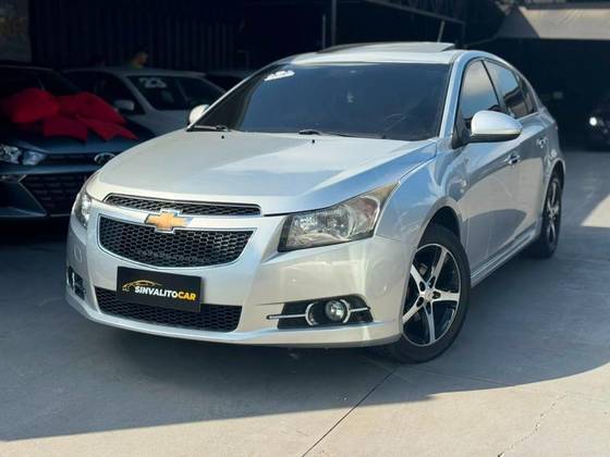CHEVROLET CRUZE 1.8 LT 16V FLEX 4P AUTOMÁTICO CHEVROLET CRUZE 1.8 LT 16V FLEX 4P AUTOMÁTICO
